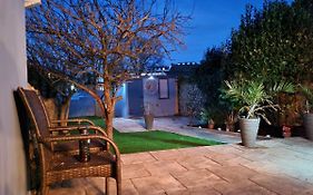 Lobster Cottage - Stylish 3 Bedroom Cottage In Heart Of Tenby Town, Pembrokeshire  United Kingdom