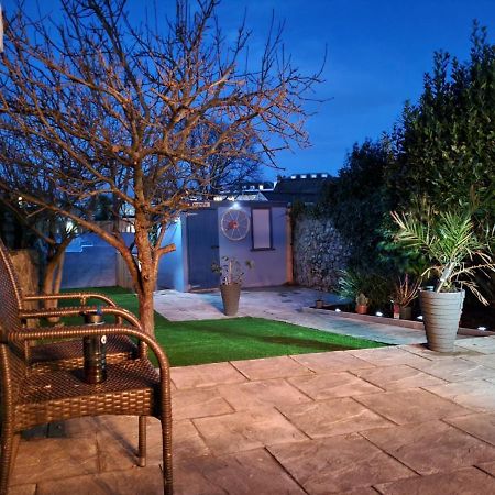 Lobster Cottage - Stylish 3 Bedroom Cottage In Heart Of Tenby Town, Pembrokeshire Exterior photo