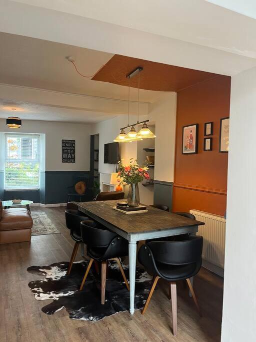 Lobster Cottage - Stylish 3 Bedroom Cottage In Heart Of Tenby Town, Pembrokeshire Exterior photo